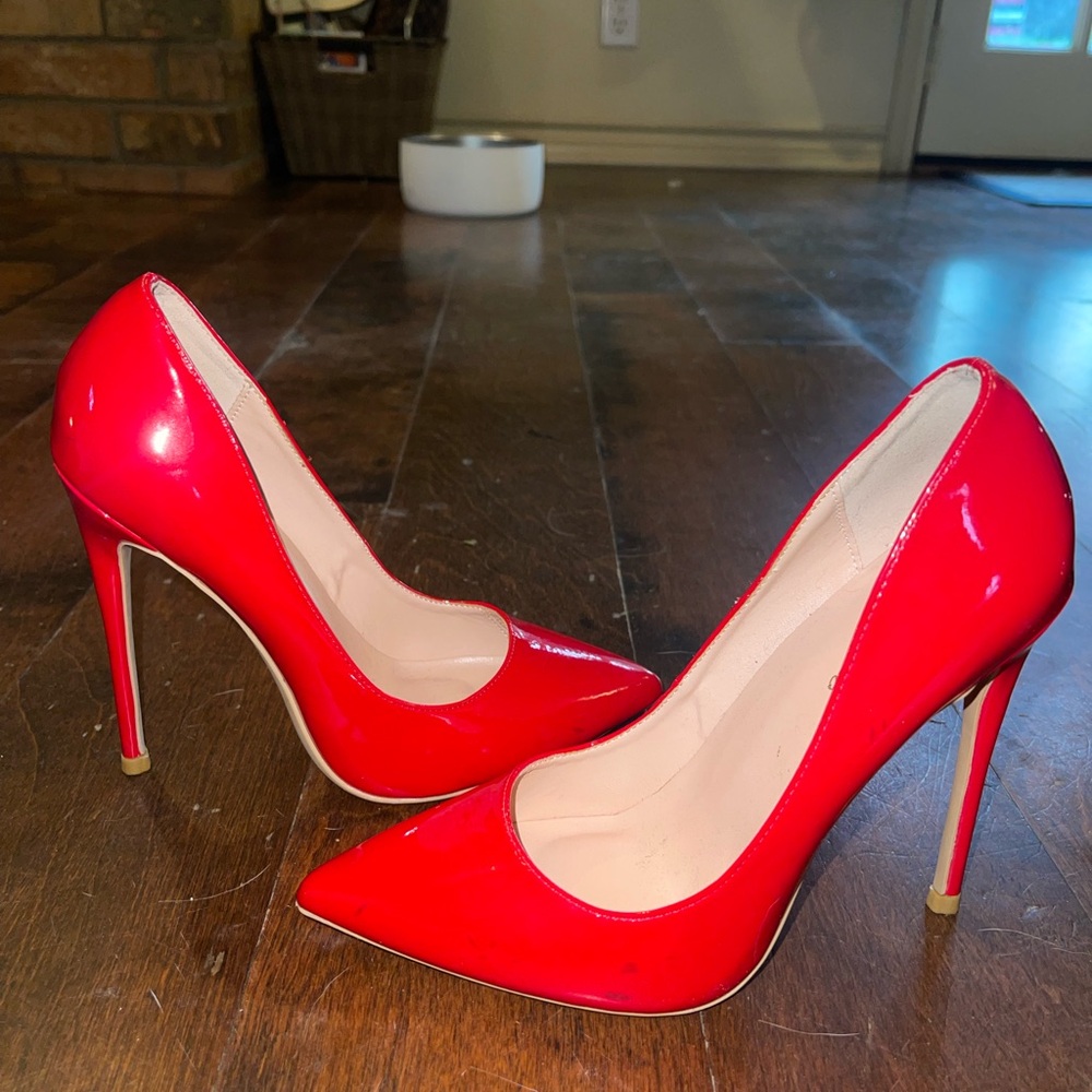 Genshuo Vibrant Red Heels